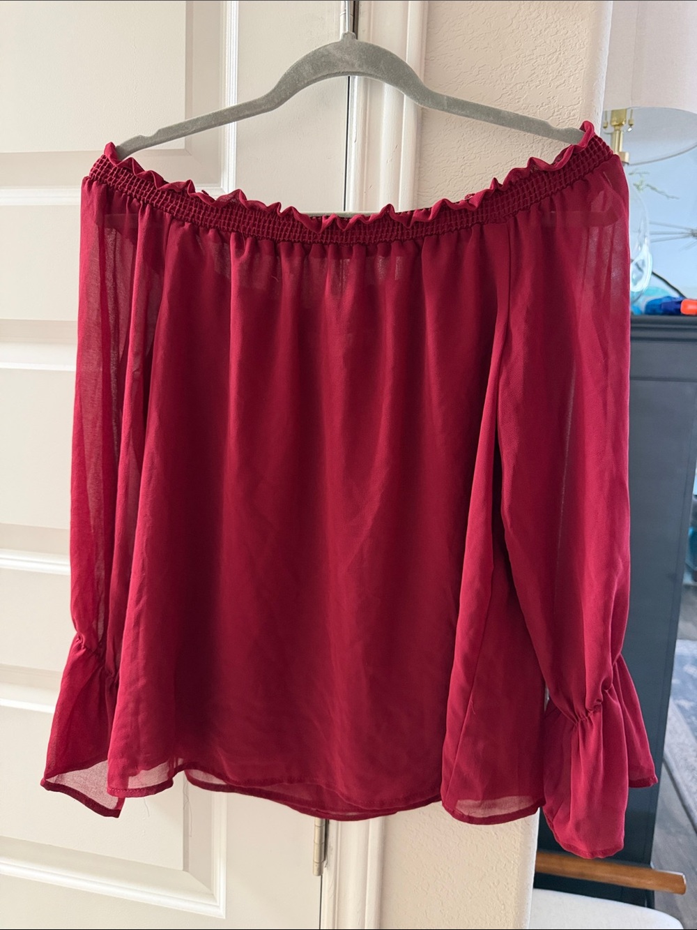 Women’s WAYF Red Off-Shoulder Burgundy Red Ruffle Blouse Large